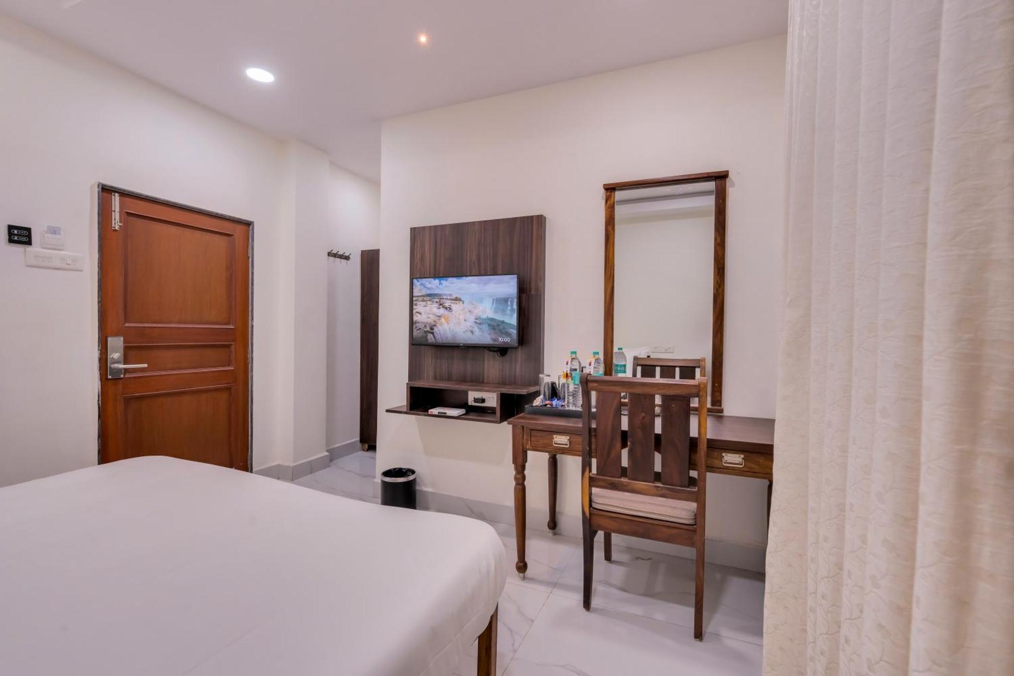 Myspace Hotel Shree Vaibhav Nagpur Exterior photo